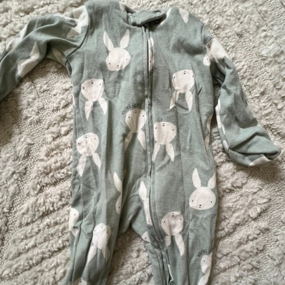 Carter's happy easter 3m footie